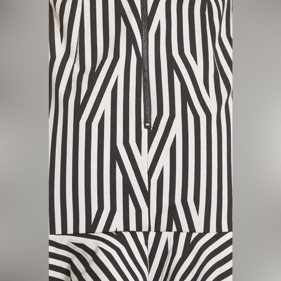Self-Portrait Abstract Stripe Asymmetrical Dress - Picture 12 of 14